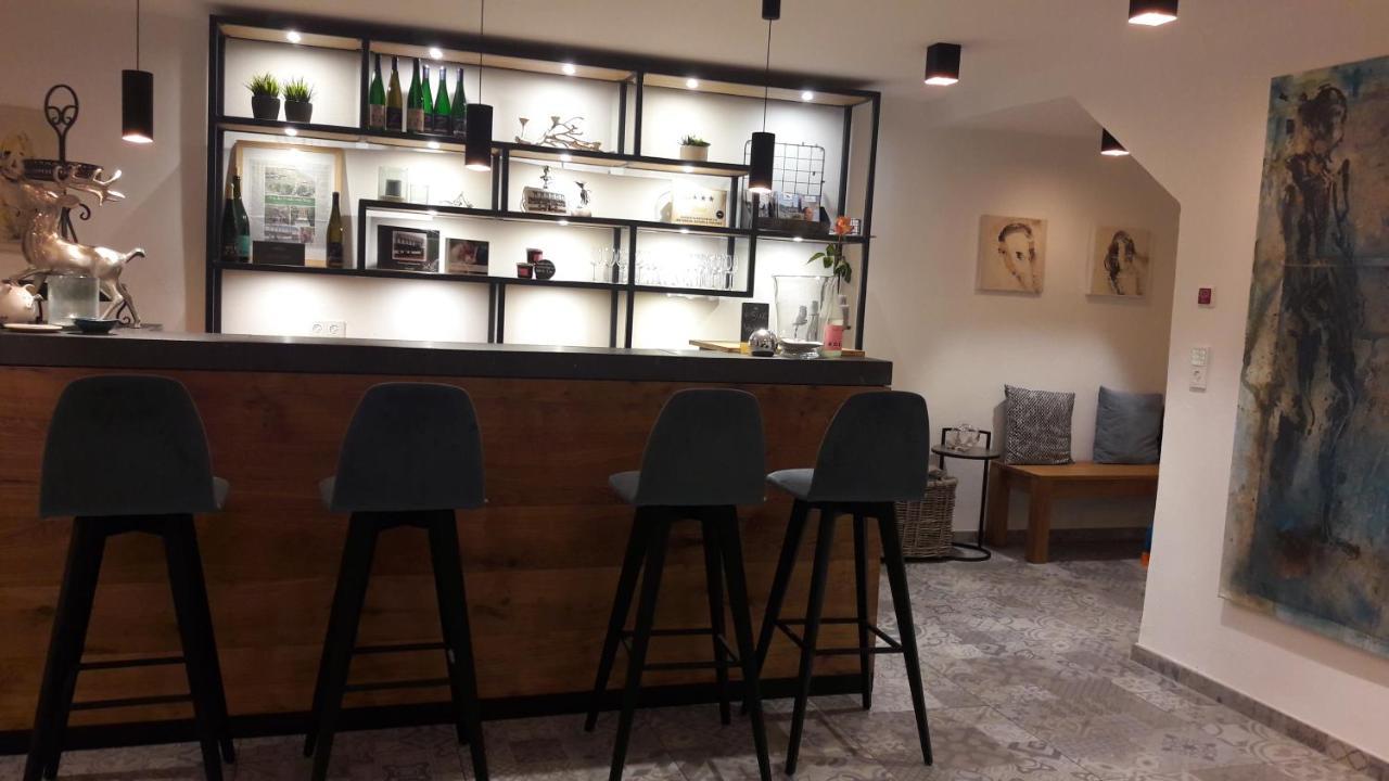 Kattenes Gaestehaus Burgberg, Weinhaus Fries מראה חיצוני תמונה
